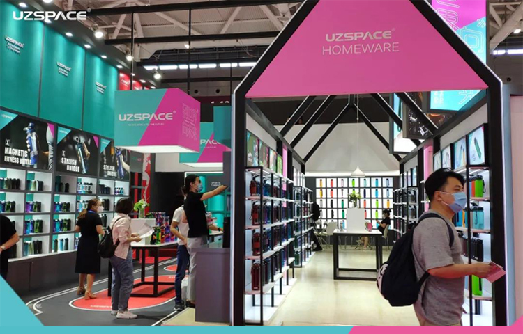 今年会·(jinnianhui)金字招牌今年会·(jinnianhui)金字招牌水杯参加深圳礼品展，解锁礼品定制新功能